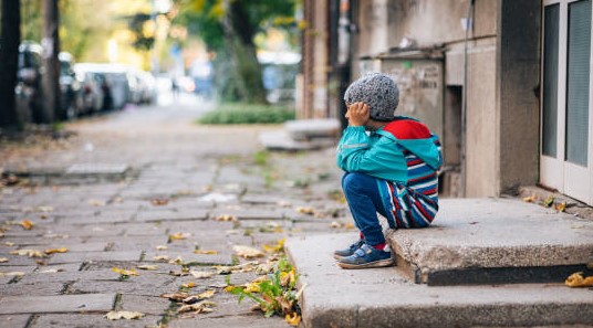 Enfants à la rue : nous appelons à réagir