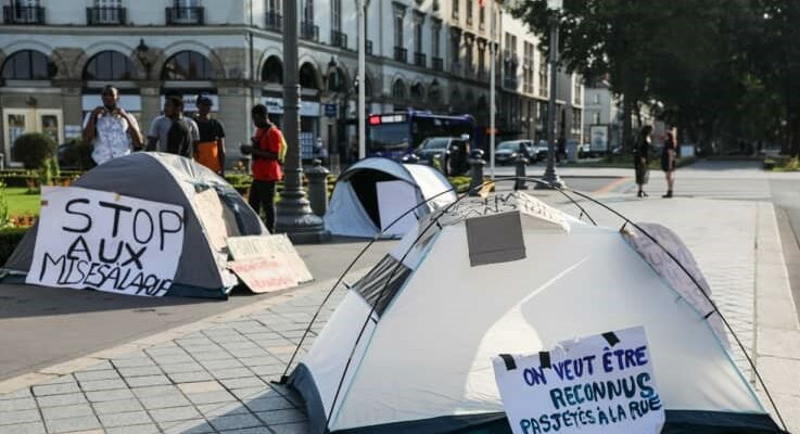 Nouveau rassemblement pour les enfants à la rue