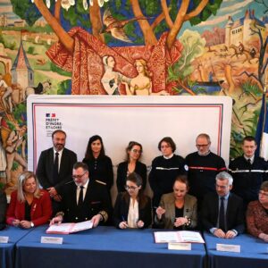 Violences faites aux femmes : un protocole sous l’œil de la ministre