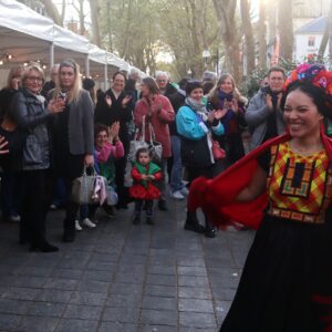 Un repas de rue solidaire, festif et…encourageant !